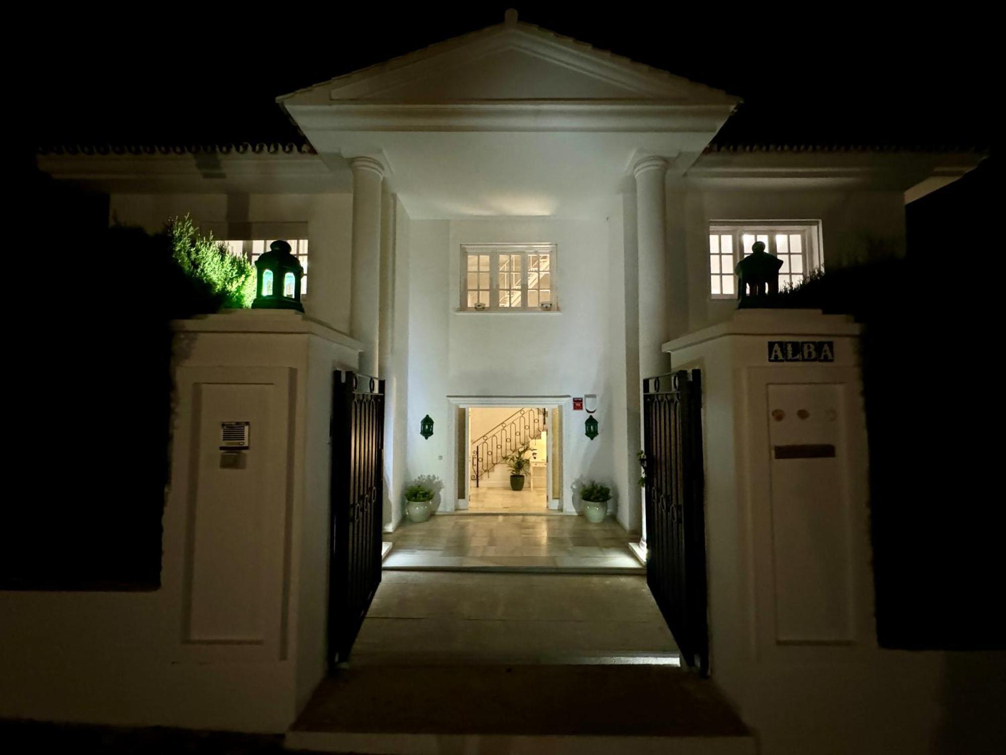 לינה וארוחת בוקר מארבלה Aurora Boutique House - Only Adults מראה חיצוני תמונה