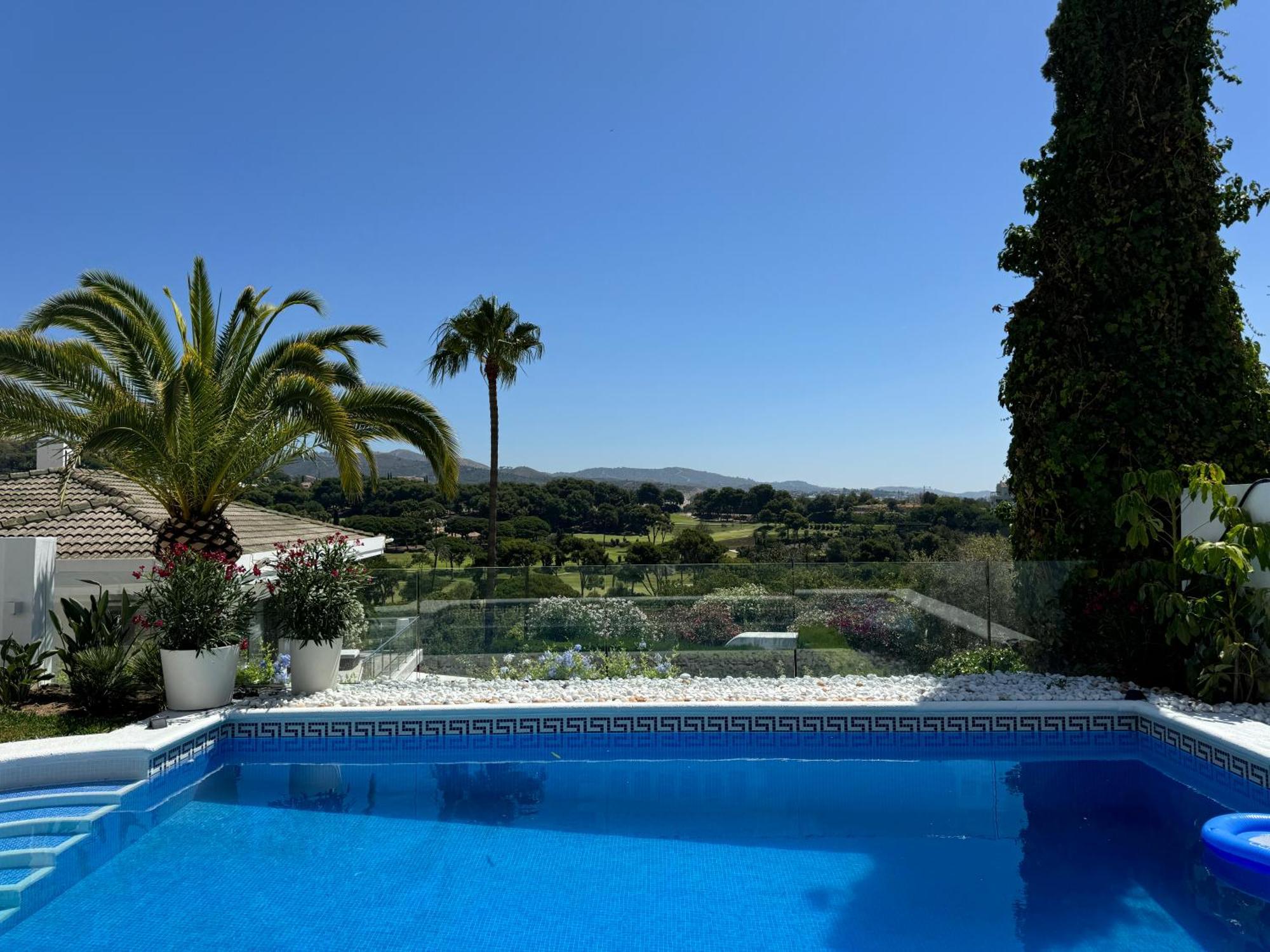 לינה וארוחת בוקר מארבלה Aurora Boutique House - Only Adults מראה חיצוני תמונה