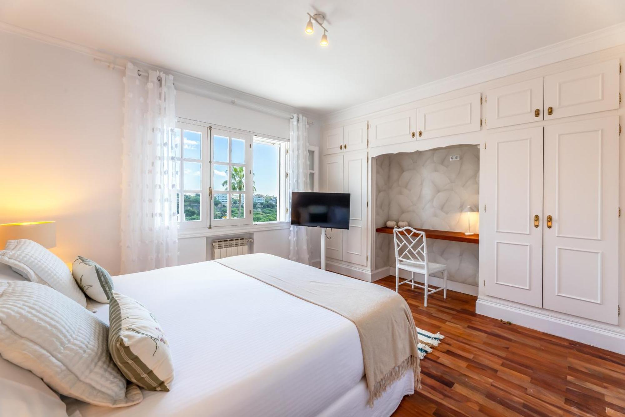 לינה וארוחת בוקר מארבלה Aurora Boutique House - Only Adults מראה חיצוני תמונה
