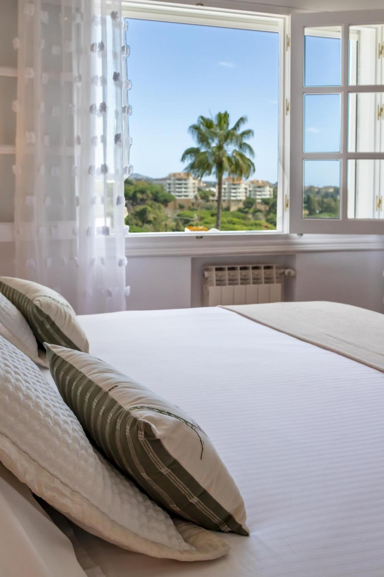 לינה וארוחת בוקר מארבלה Aurora Boutique House - Only Adults מראה חיצוני תמונה