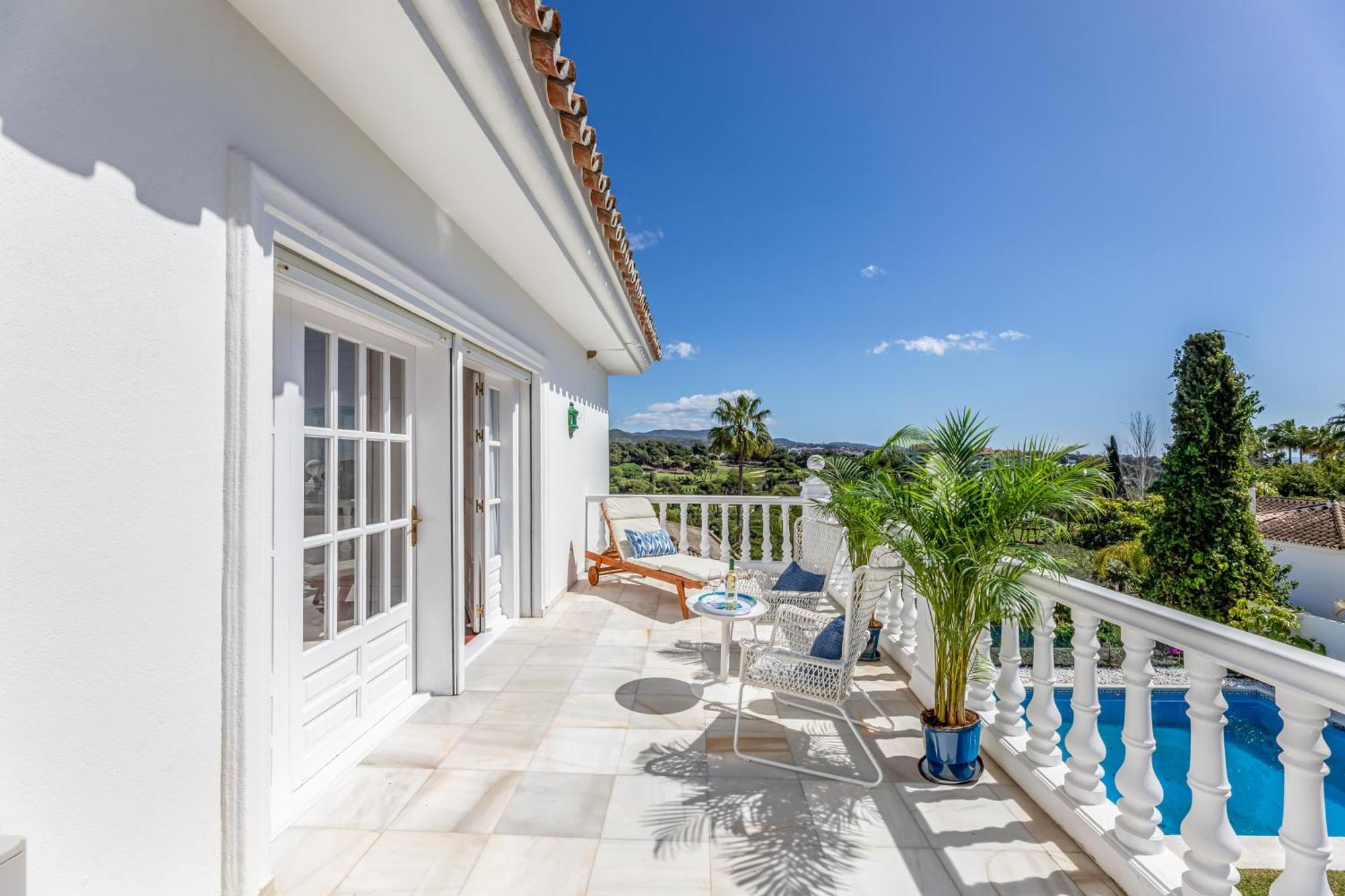 לינה וארוחת בוקר מארבלה Aurora Boutique House - Only Adults מראה חיצוני תמונה
