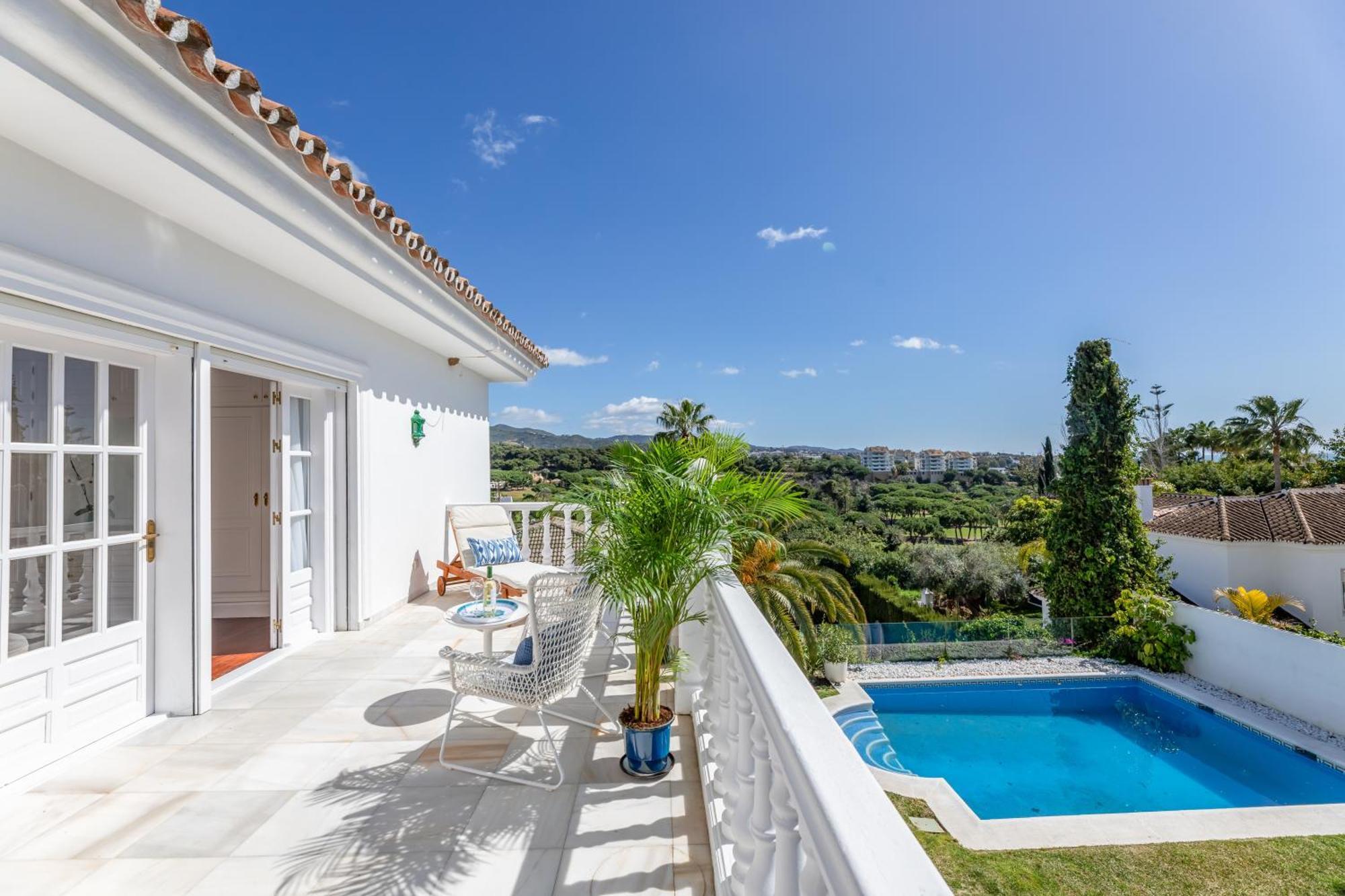 לינה וארוחת בוקר מארבלה Aurora Boutique House - Only Adults מראה חיצוני תמונה