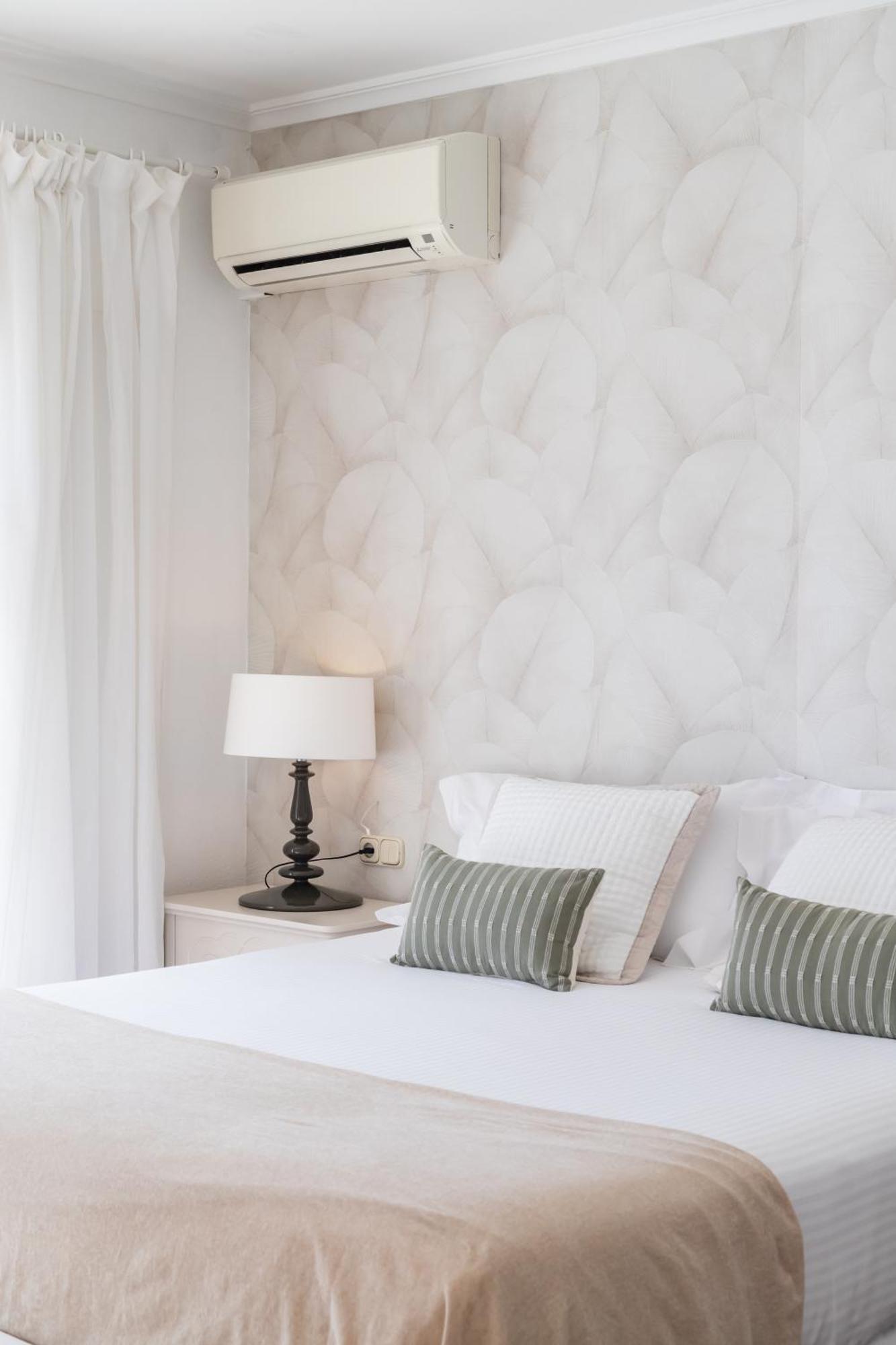לינה וארוחת בוקר מארבלה Aurora Boutique House - Only Adults מראה חיצוני תמונה