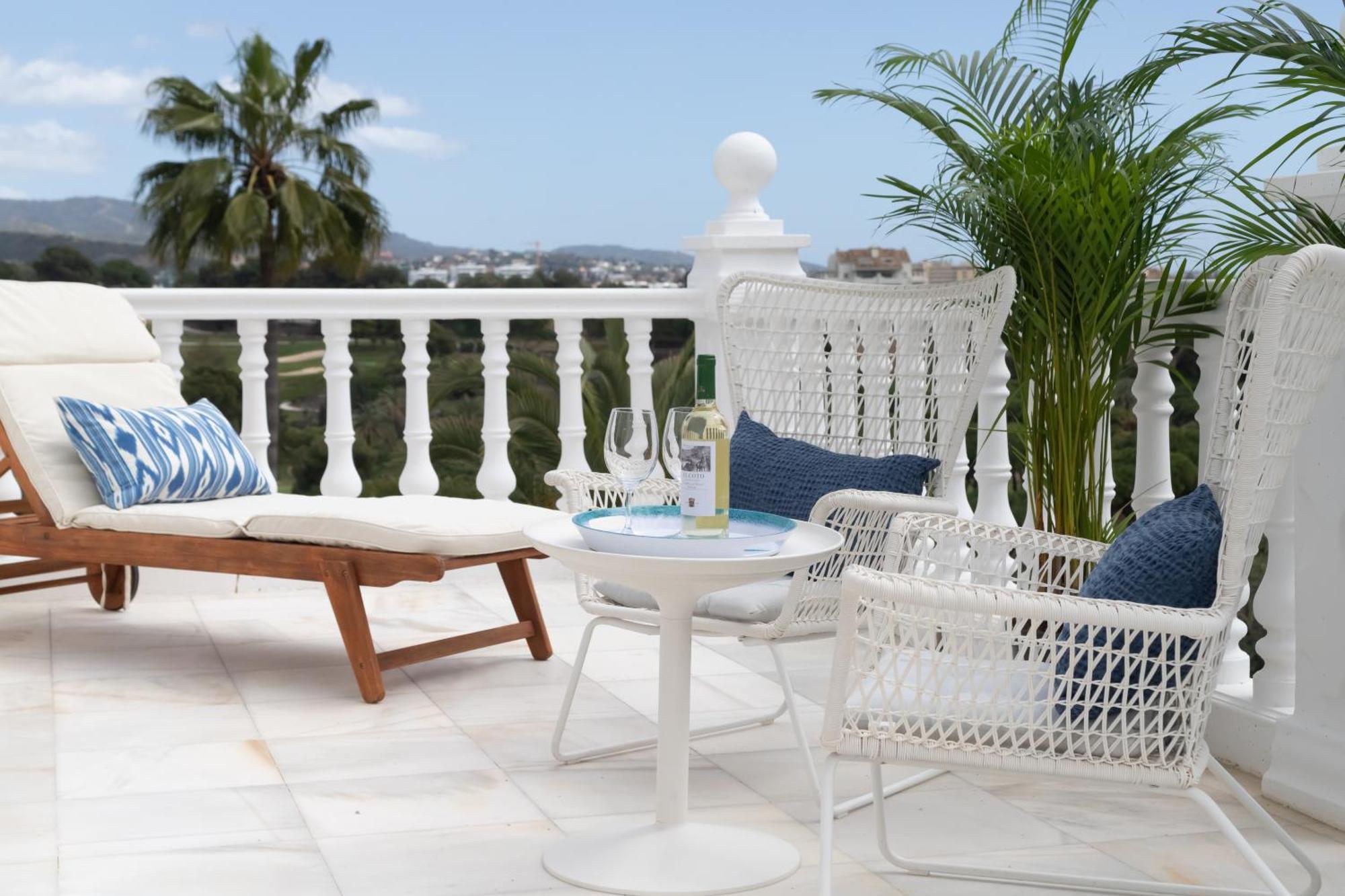 לינה וארוחת בוקר מארבלה Aurora Boutique House - Only Adults מראה חיצוני תמונה