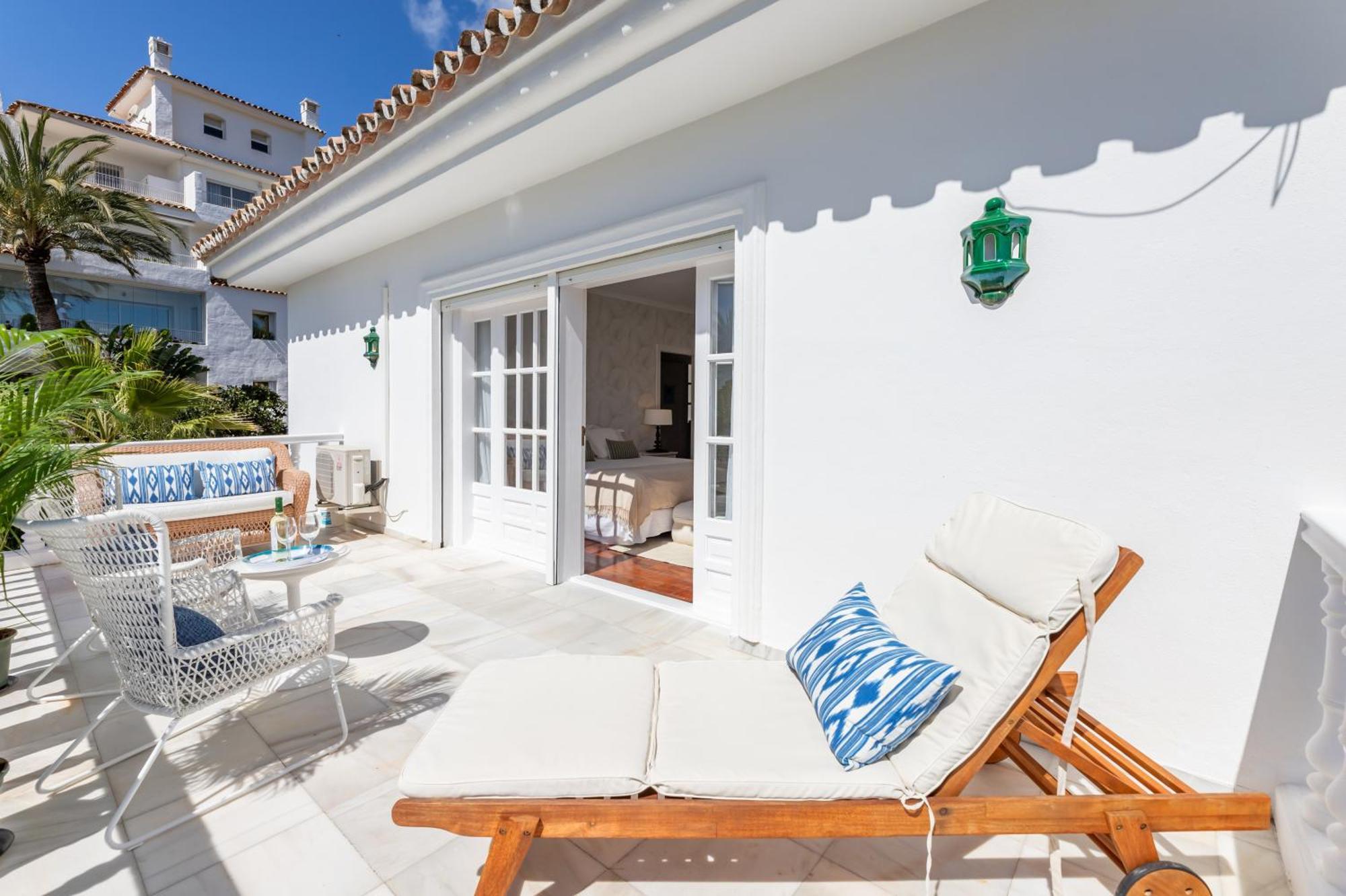 לינה וארוחת בוקר מארבלה Aurora Boutique House - Only Adults מראה חיצוני תמונה