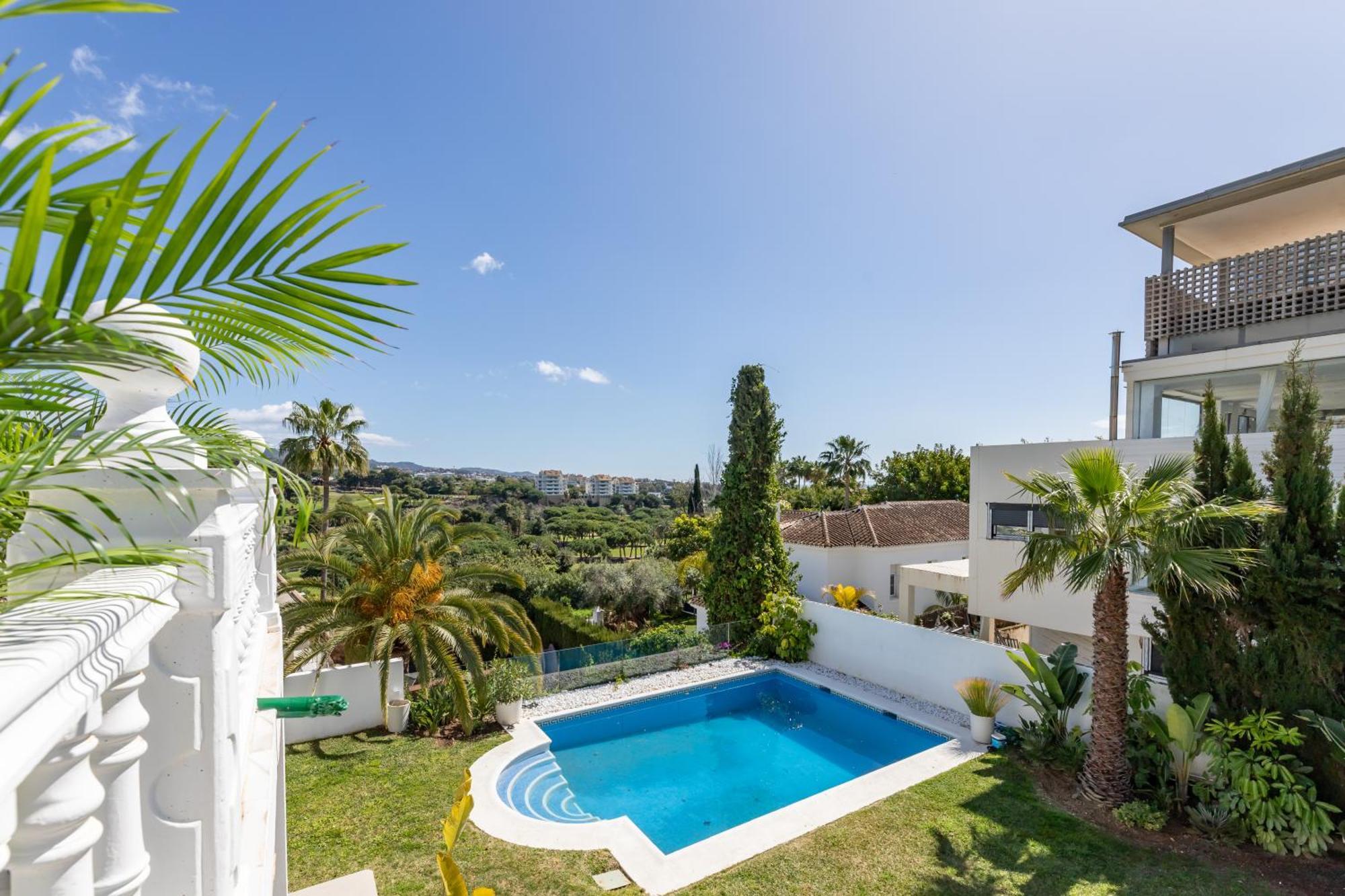 לינה וארוחת בוקר מארבלה Aurora Boutique House - Only Adults מראה חיצוני תמונה