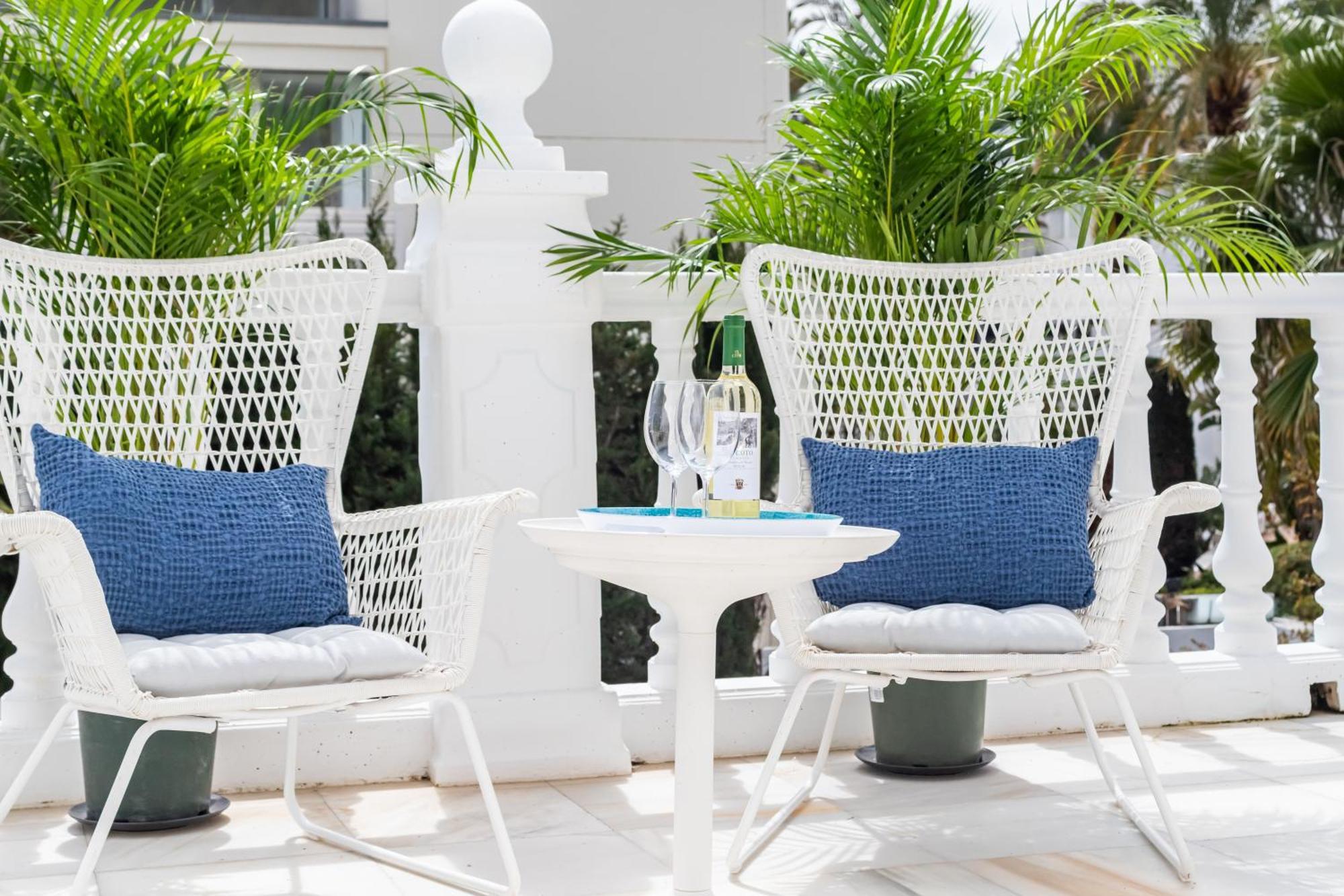 לינה וארוחת בוקר מארבלה Aurora Boutique House - Only Adults מראה חיצוני תמונה