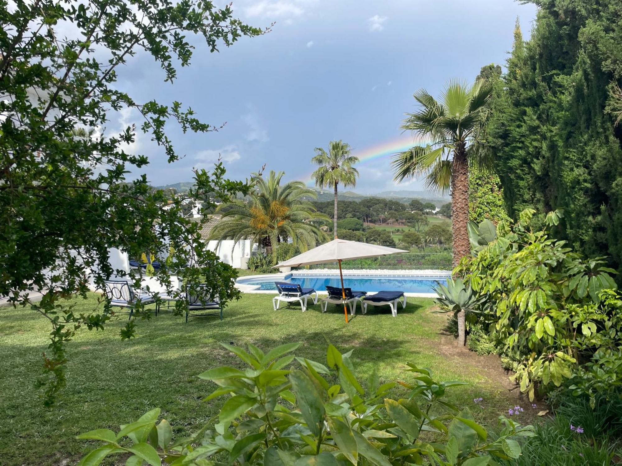 לינה וארוחת בוקר מארבלה Aurora Boutique House - Only Adults מראה חיצוני תמונה